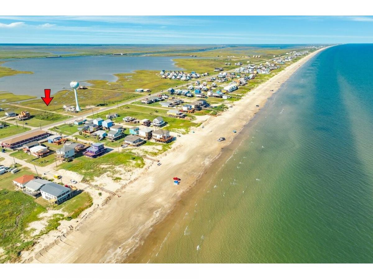 Picture of Residential Land For Sale in Surfside Beach, Texas, United States