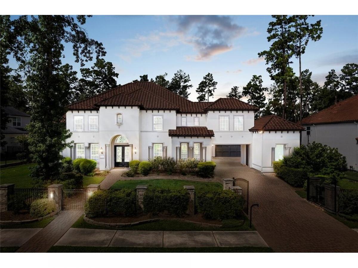 Picture of Home For Sale in The Woodlands, Texas, United States