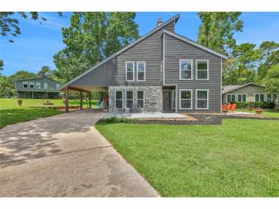 Home For Sale in Coldspring, Texas