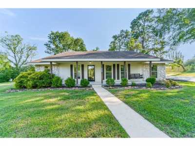 Home For Sale in Montgomery, Texas