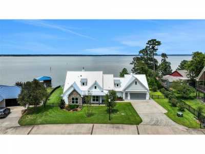 Home For Sale in Point Blank, Texas