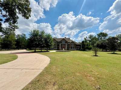 Home For Sale in Fulshear, Texas