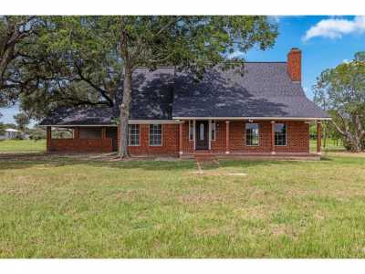 Home For Sale in Columbus, Texas