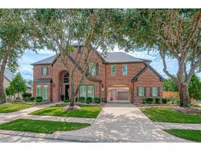 Home For Sale in Cypress, Texas