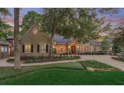 Home For Sale in Montgomery, Texas