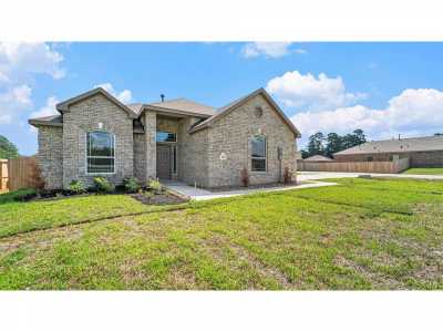 Home For Sale in Conroe, Texas