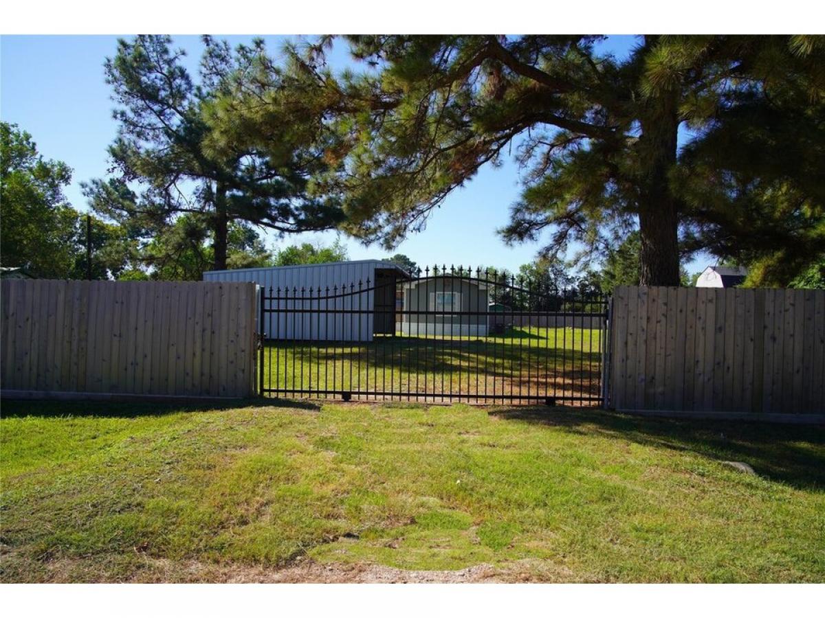 Picture of Home For Sale in Hockley, Texas, United States