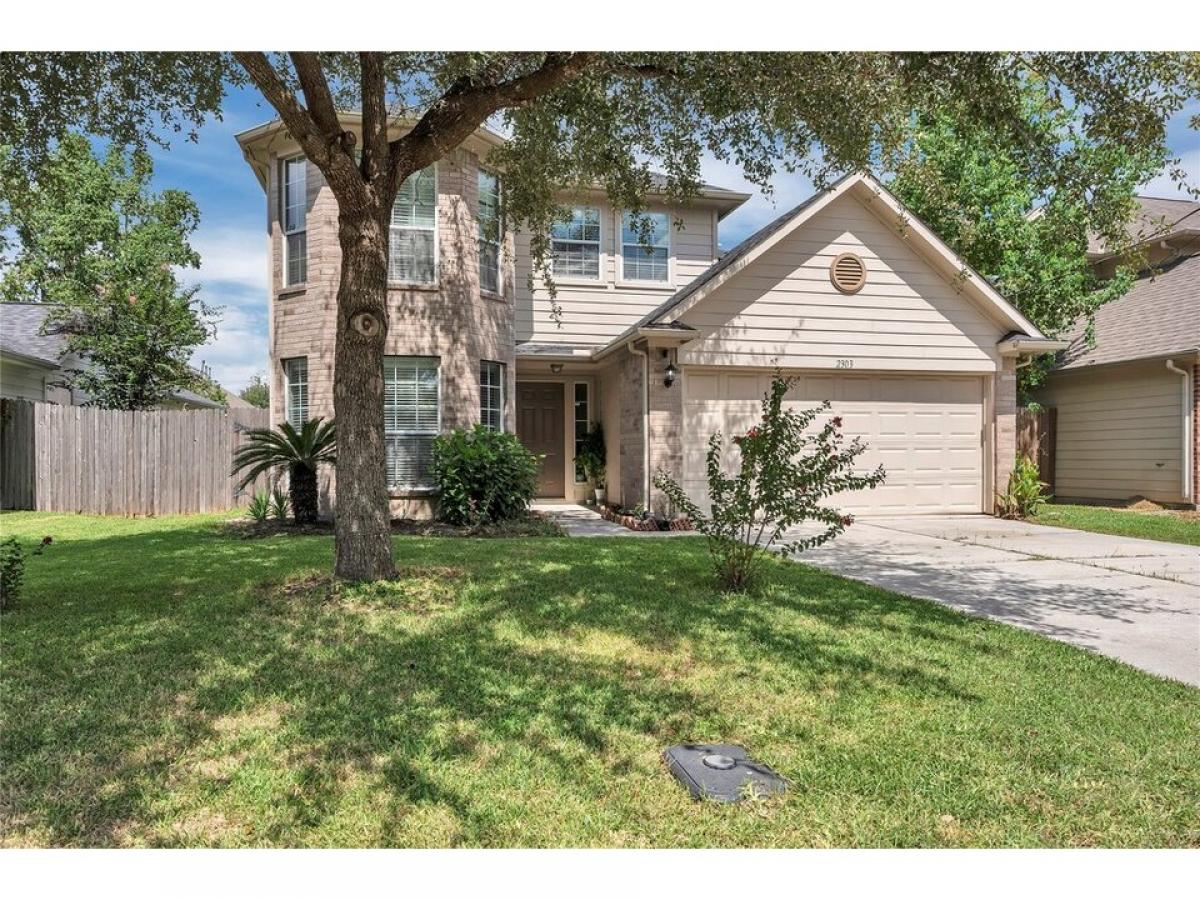 Picture of Home For Sale in Conroe, Texas, United States