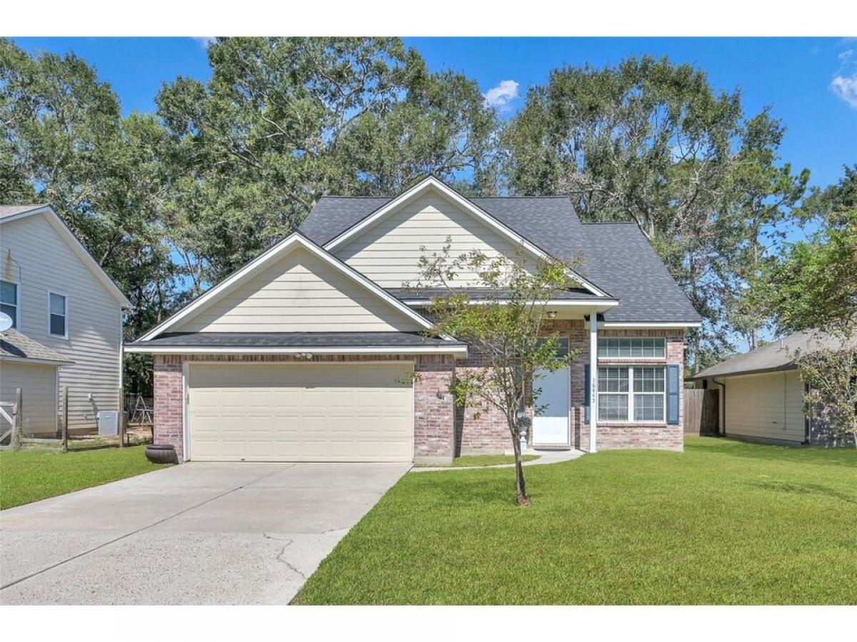 Picture of Home For Sale in Conroe, Texas, United States