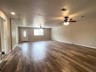 Home For Rent in Alvin, Texas