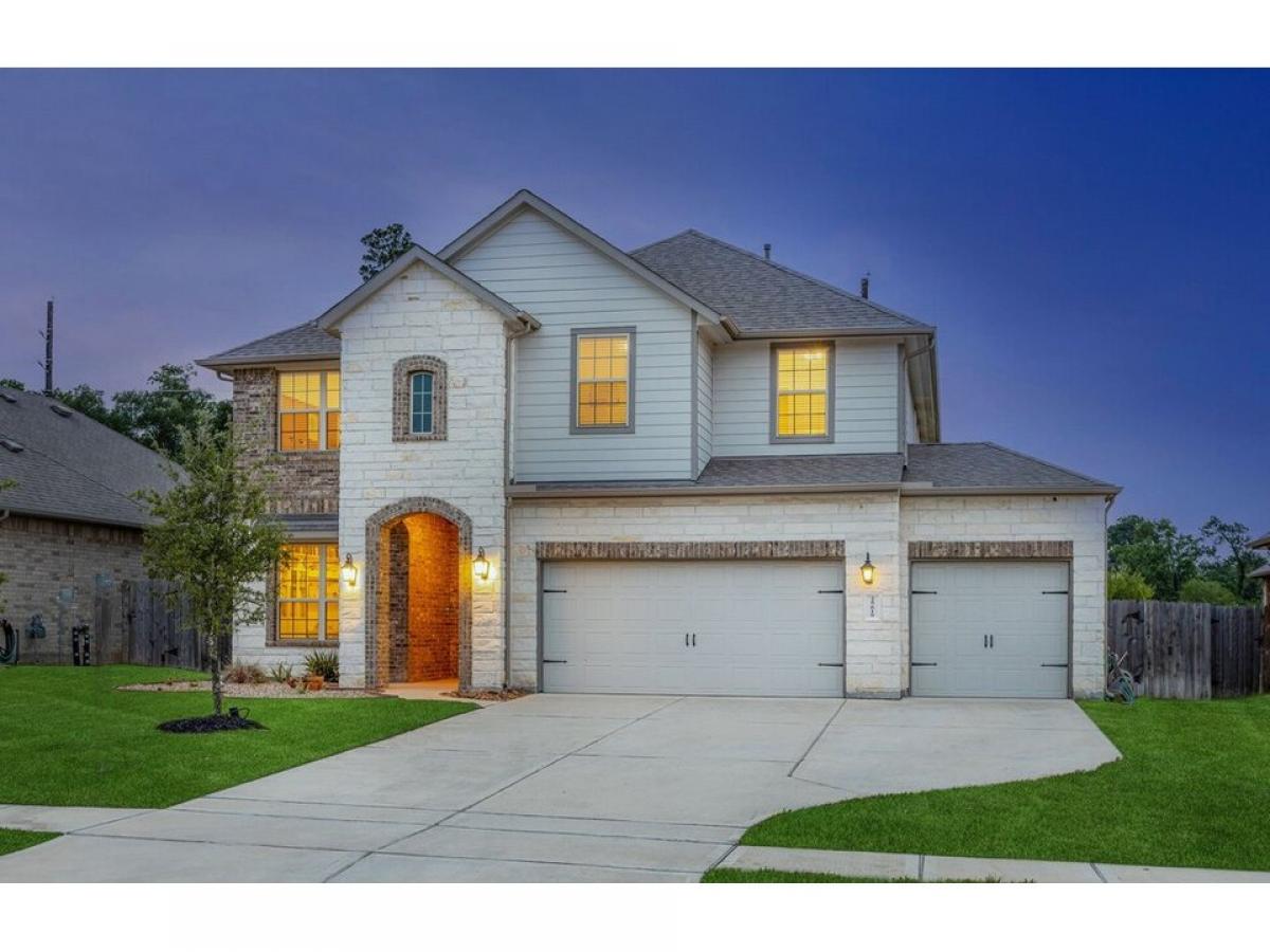 Picture of Home For Sale in Tomball, Texas, United States