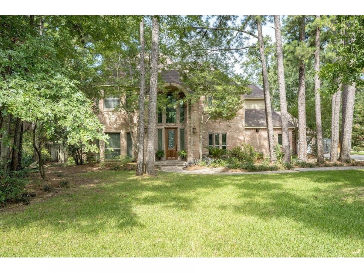 Picture of Home For Sale in The Woodlands, Texas, United States