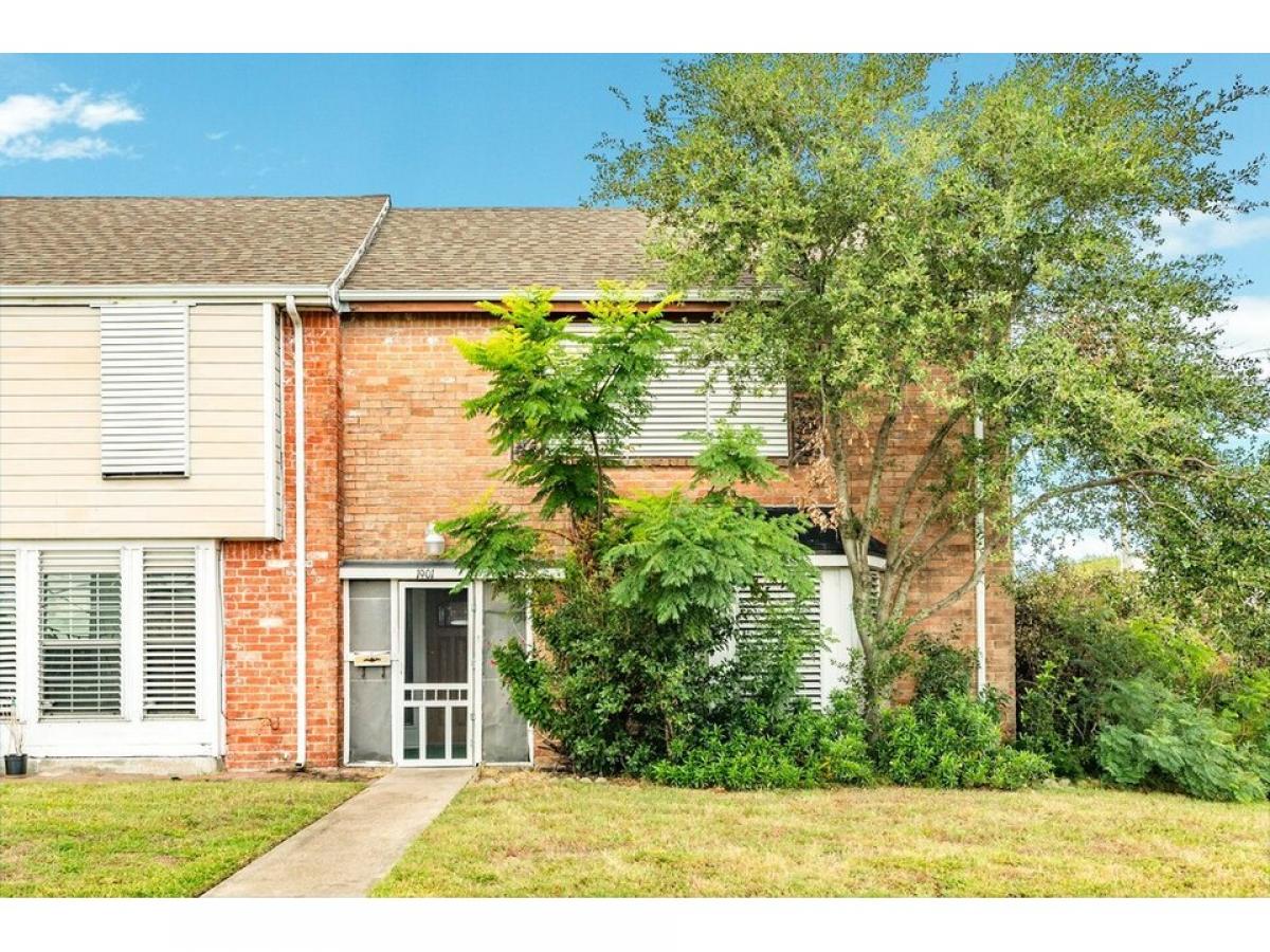 Picture of Home For Sale in Galveston, Texas, United States