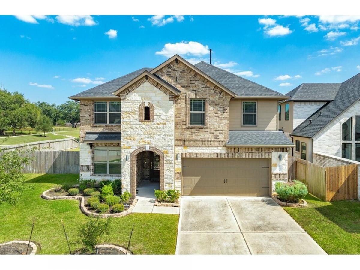 Picture of Home For Sale in Friendswood, Texas, United States