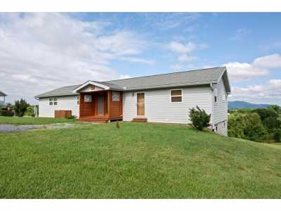 Home For Sale in Newport, Tennessee