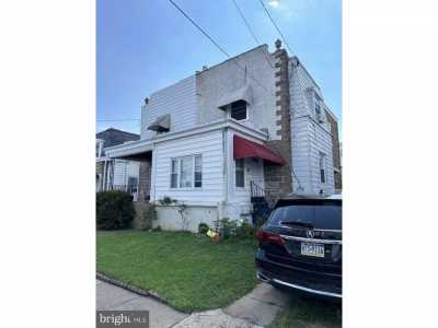 Home For Sale in Upper Darby, Pennsylvania