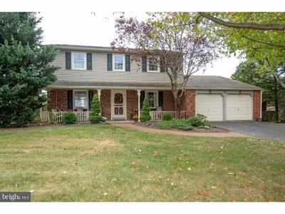 Home For Sale in Holland, Pennsylvania