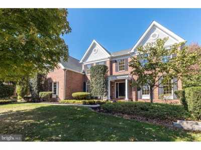 Home For Sale in Jamison, Pennsylvania