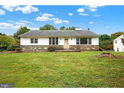 Home For Sale in Yardley, Pennsylvania