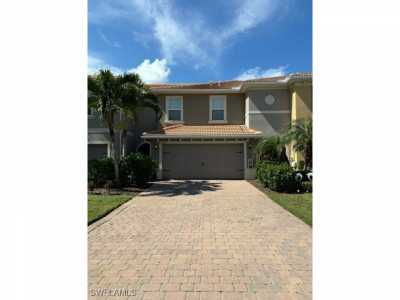 Home For Sale in Fort Myers, Florida