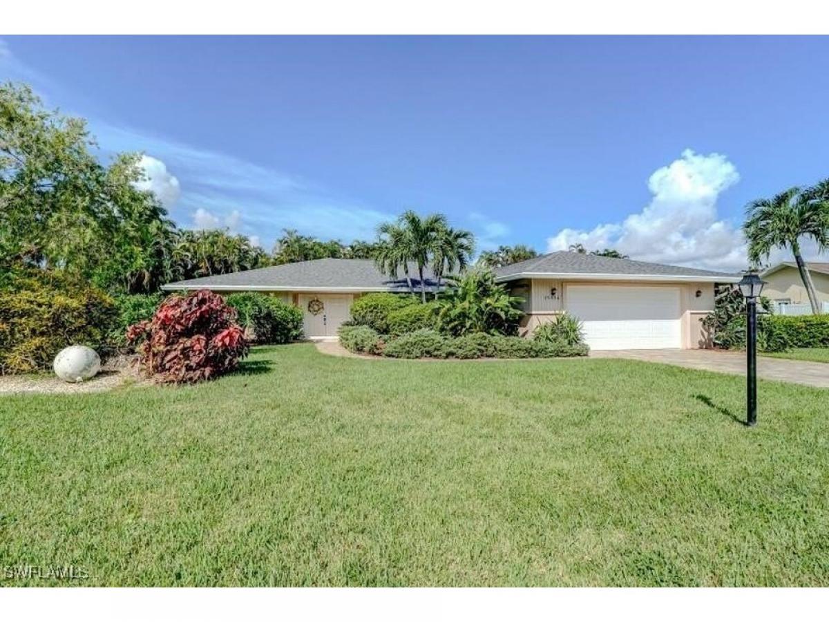 Picture of Home For Sale in Fort Myers, Florida, United States