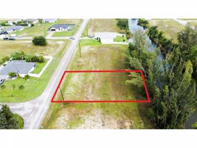 Residential Land For Sale in Cape Coral, Florida