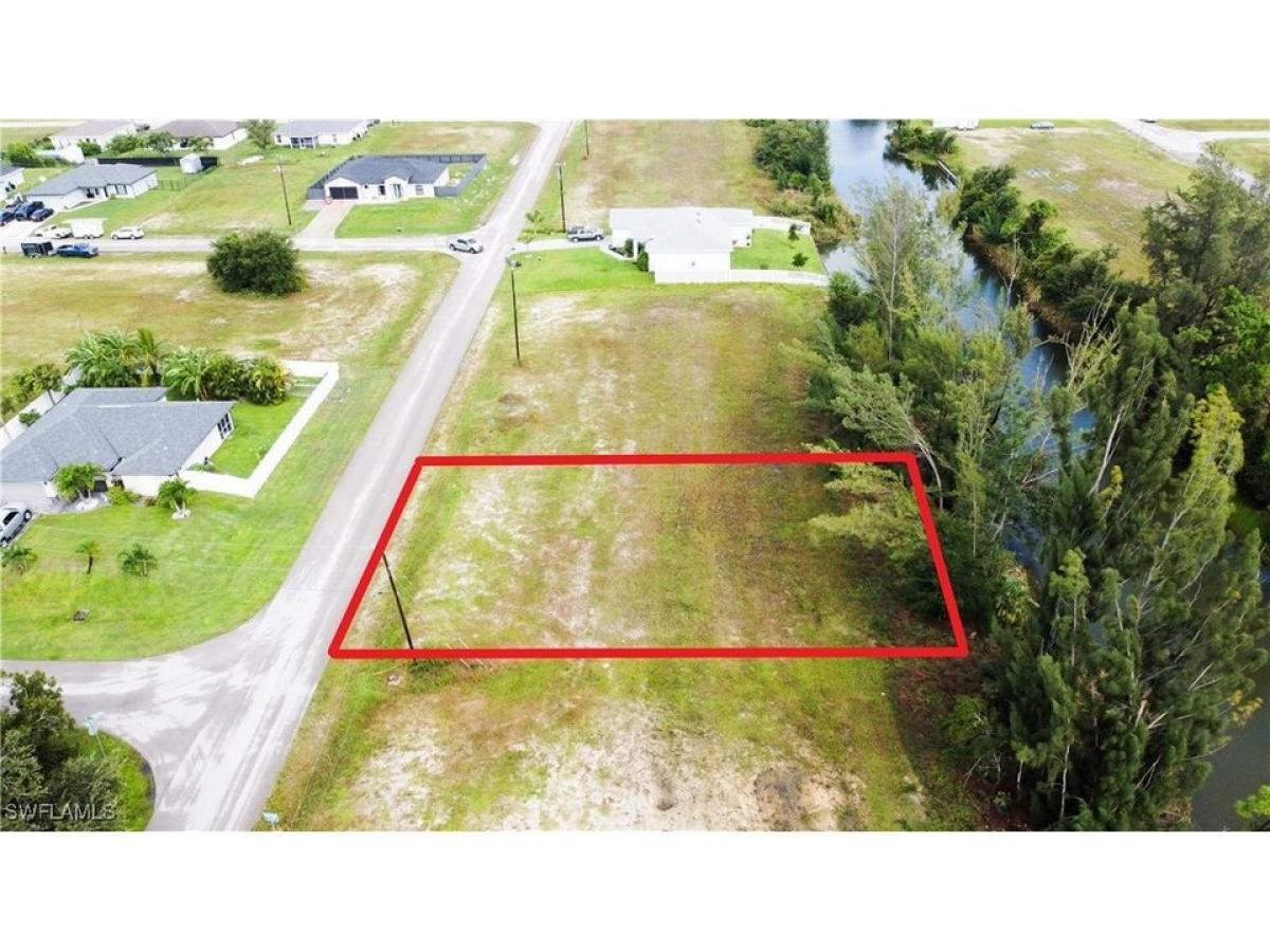 Picture of Residential Land For Sale in Cape Coral, Florida, United States