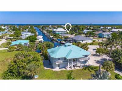 Home For Sale in Bokeelia, Florida