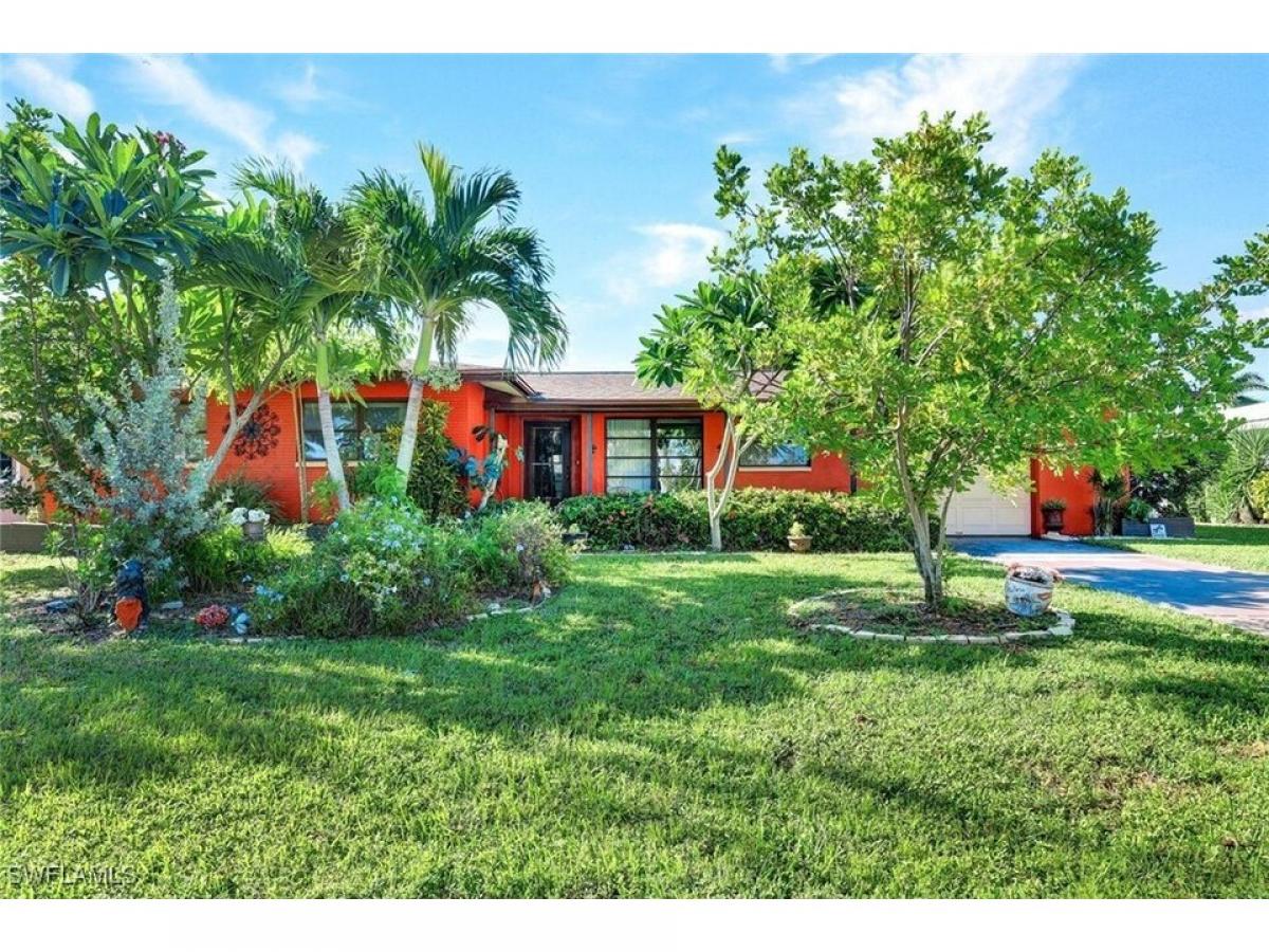 Picture of Home For Sale in Cape Coral, Florida, United States