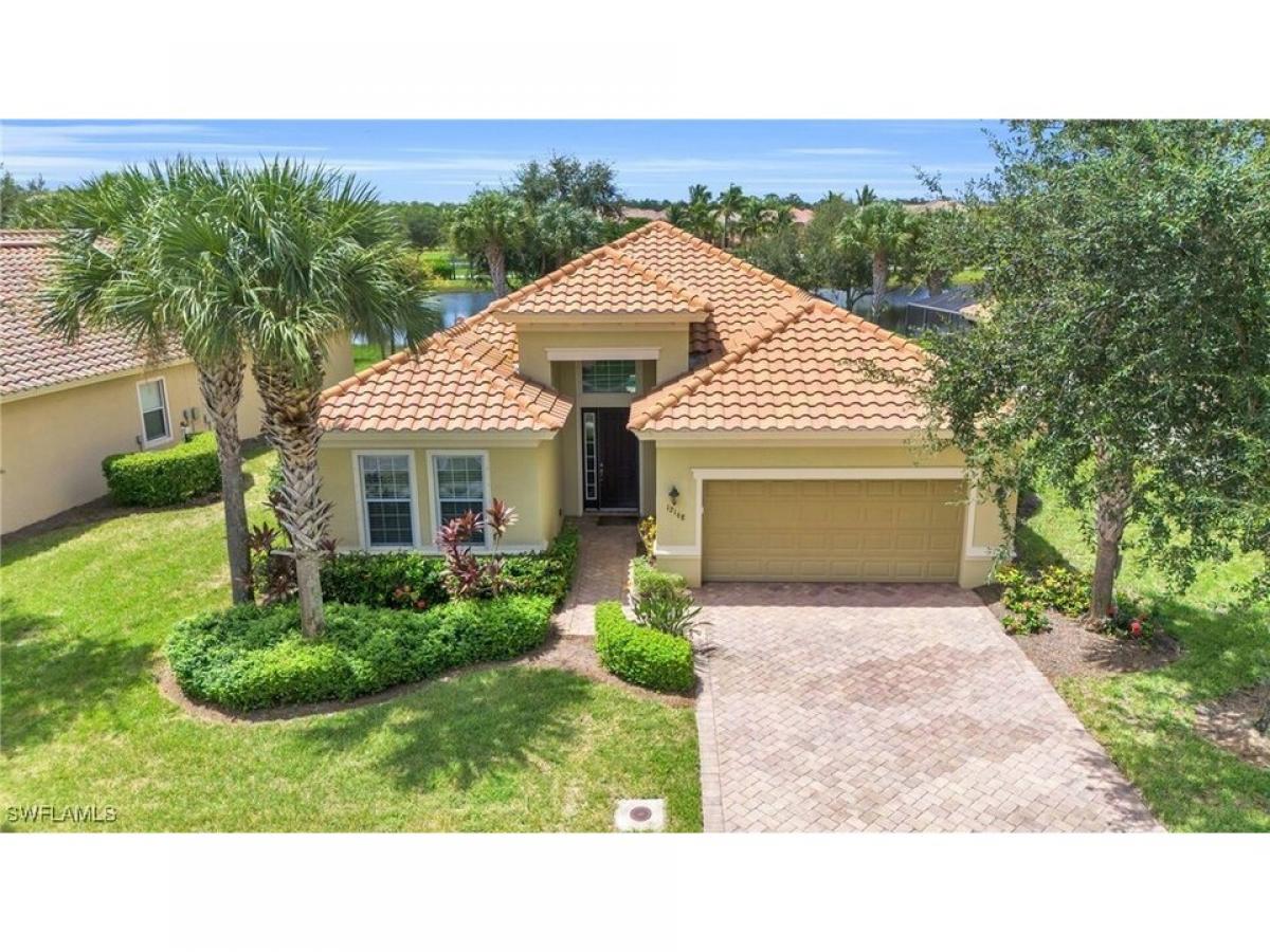 Picture of Home For Sale in Fort Myers, Florida, United States