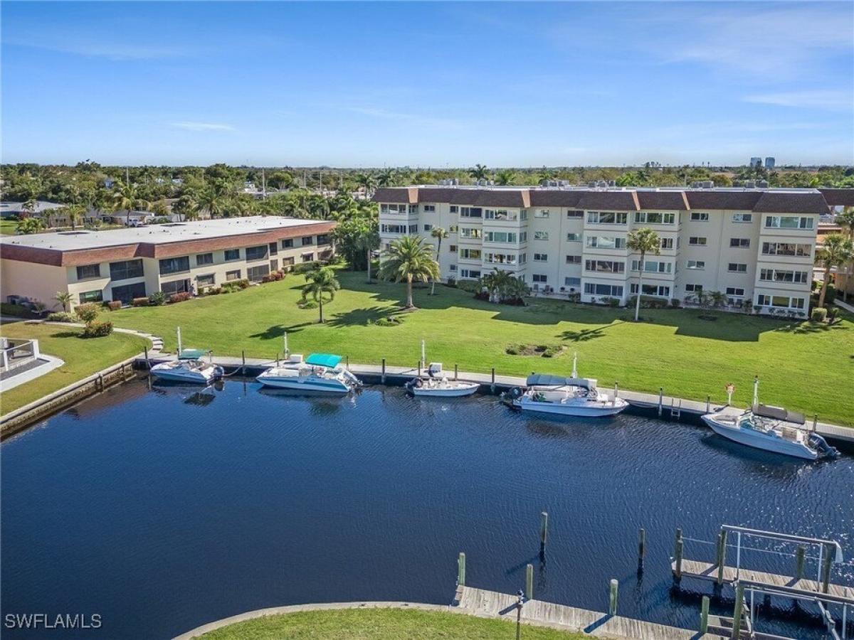 Picture of Home For Sale in Fort Myers, Florida, United States