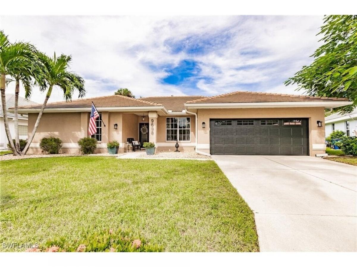 Picture of Home For Sale in Fort Myers, Florida, United States