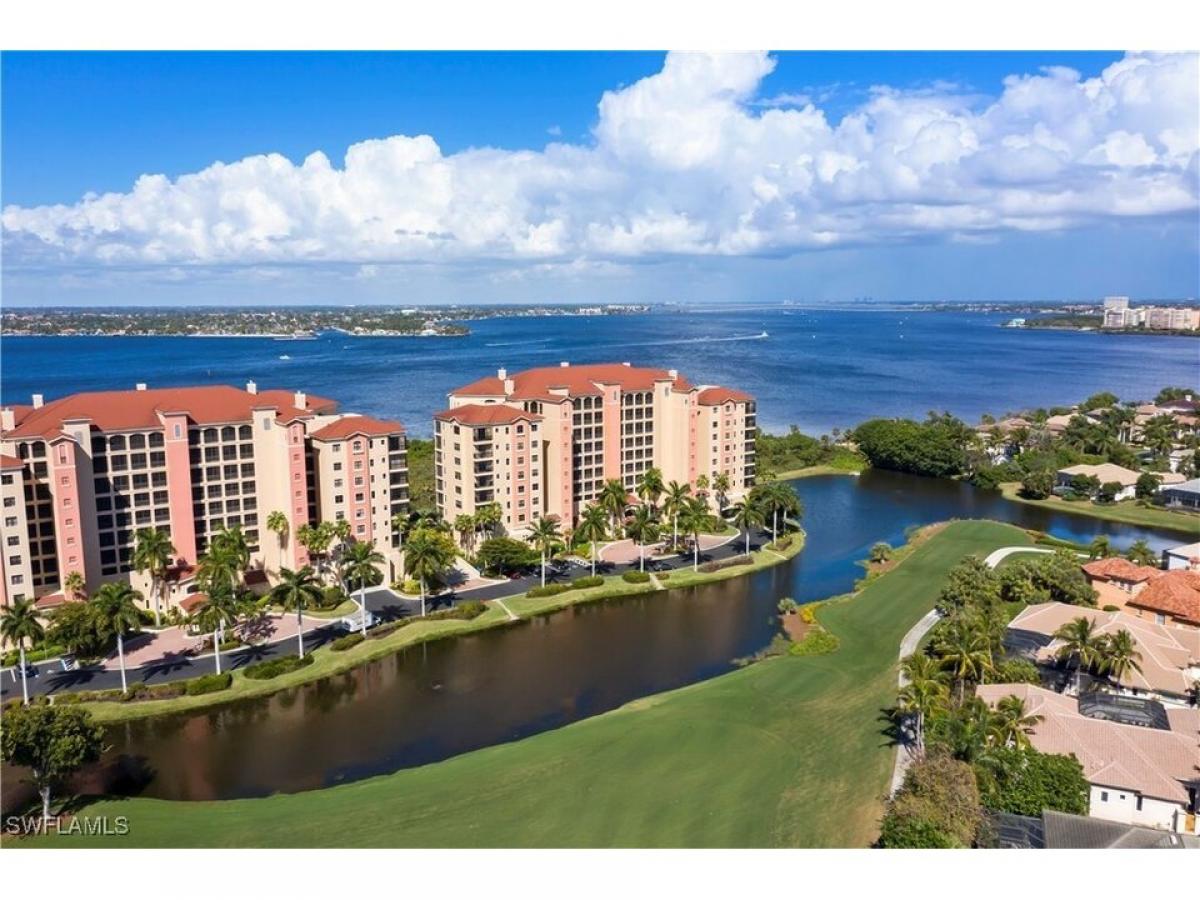 Picture of Home For Sale in Fort Myers, Florida, United States