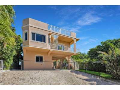 Home For Sale in Key Largo, Florida