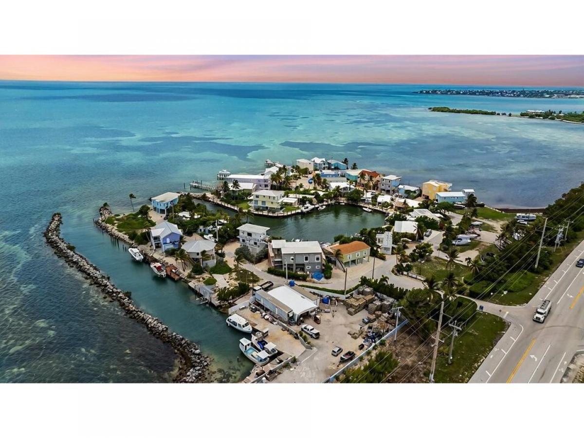 Picture of Home For Sale in Conch Key, Florida, United States