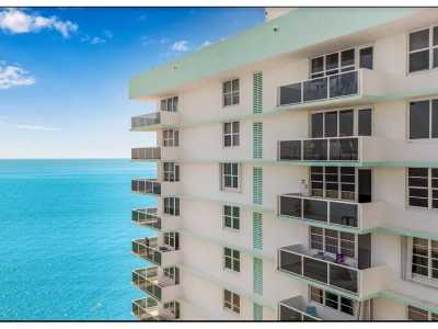 Home For Rent in Hollywood, Florida