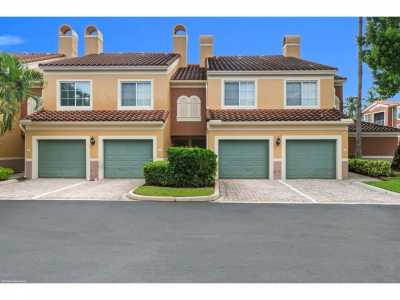 Home For Sale in Wellington, Florida