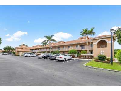 Home For Sale in Boynton Beach, Florida