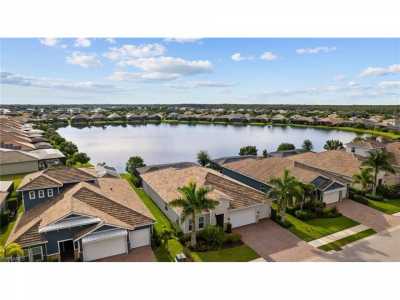 Home For Sale in Naples, Florida