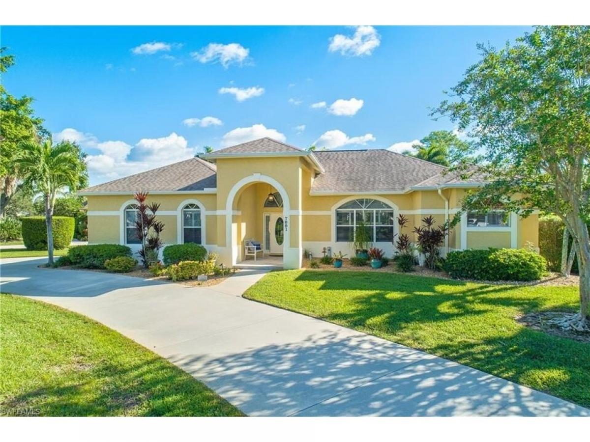 Picture of Home For Sale in Naples, Florida, United States