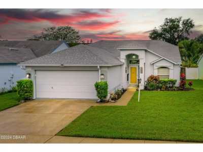 Home For Sale in New Smyrna Beach, Florida