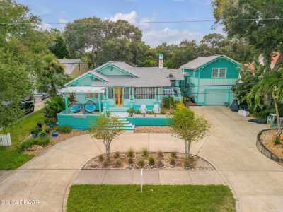 Home For Sale in New Smyrna Beach, Florida