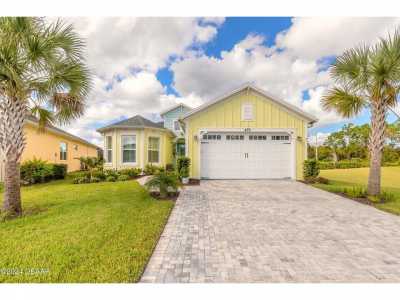 Home For Sale in Daytona Beach, Florida