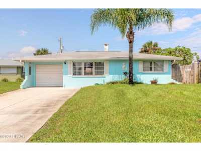 Home For Sale in Ormond Beach, Florida