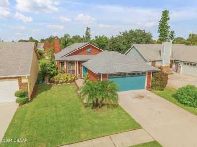 Home For Sale in New Smyrna Beach, Florida