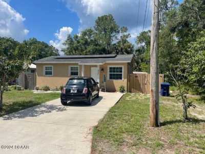 Home For Sale in Bunnell, Florida