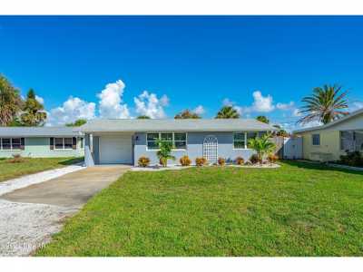 Home For Sale in Ormond Beach, Florida