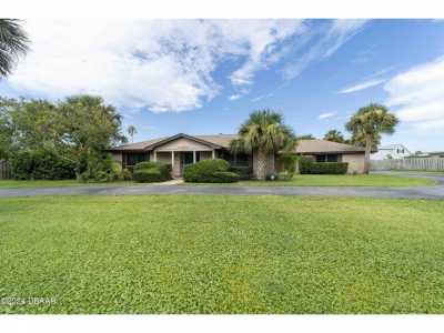 Home For Sale in Ormond Beach, Florida