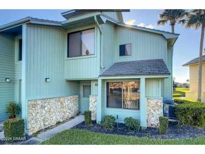 Home For Sale in Daytona Beach, Florida