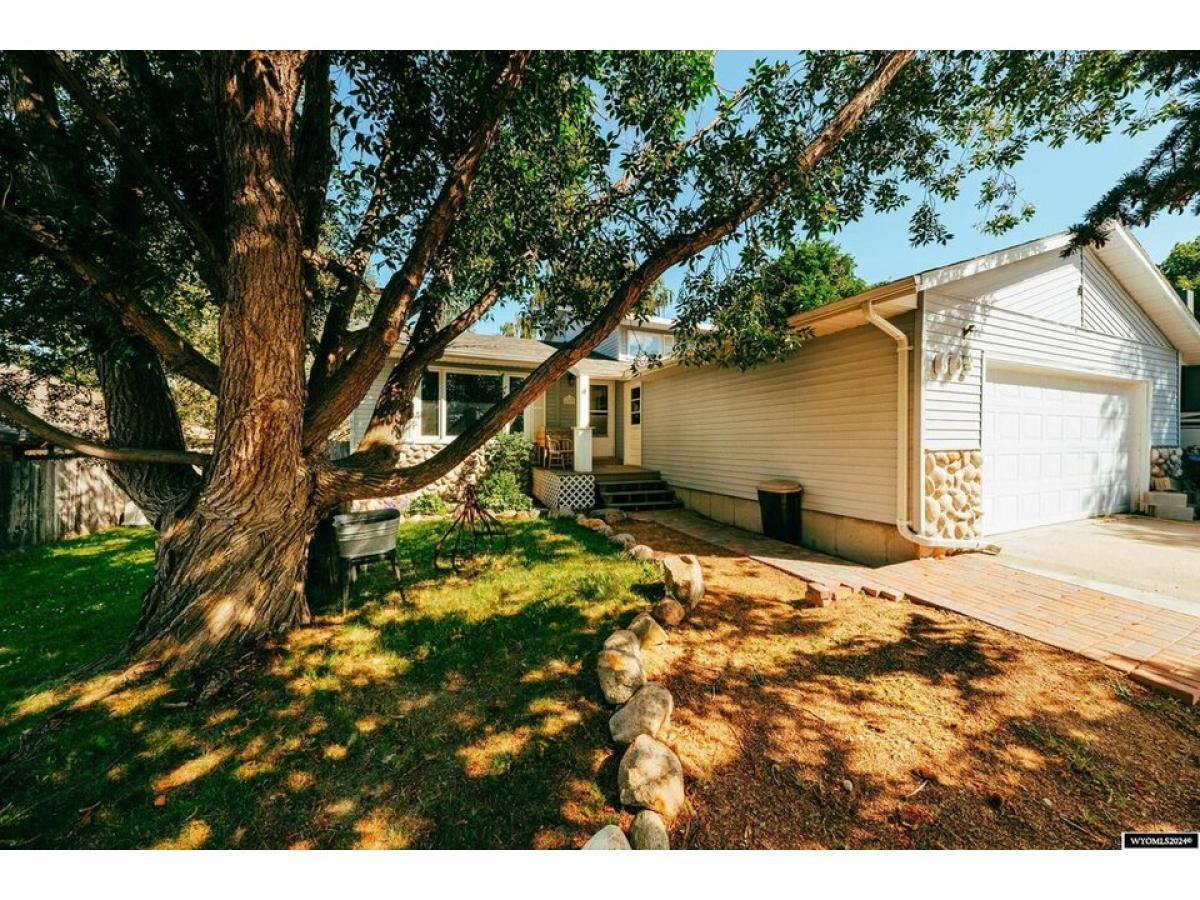 Picture of Home For Sale in Buffalo, Wyoming, United States